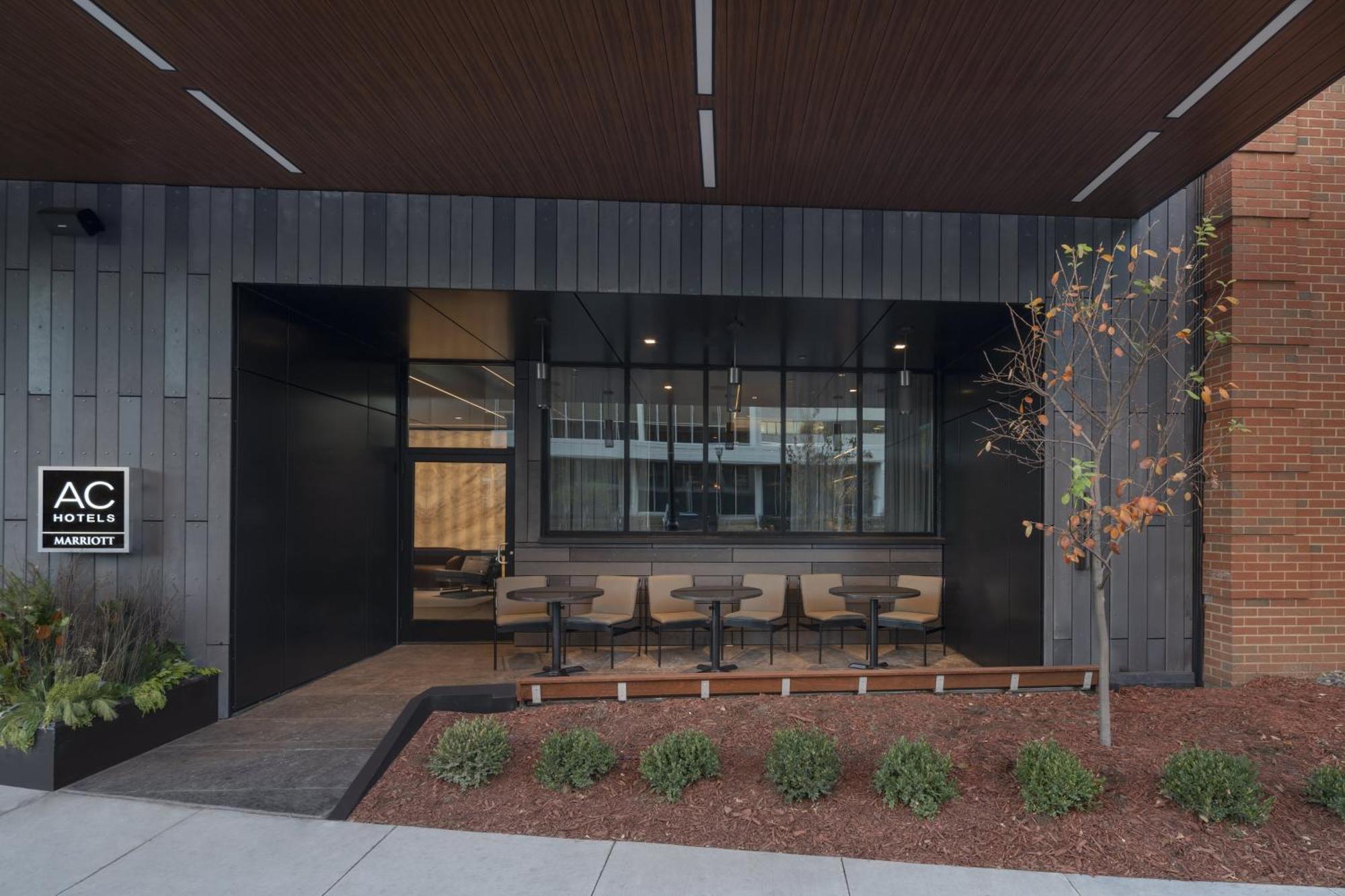 Ac Hotel By Marriott St. Louis Clayton Exterior foto