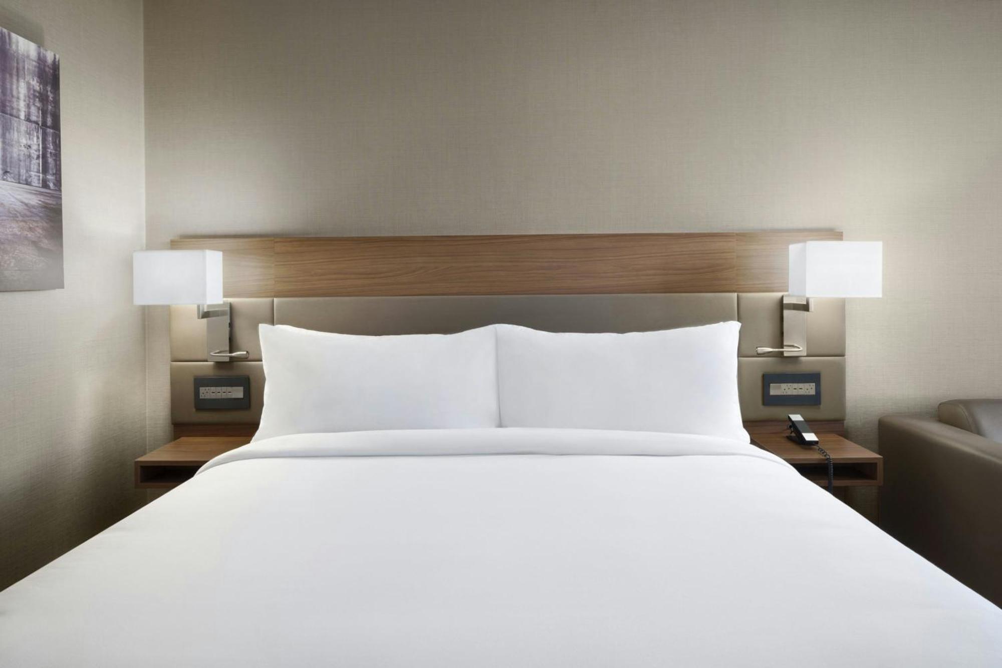 Ac Hotel By Marriott St. Louis Clayton Exterior foto