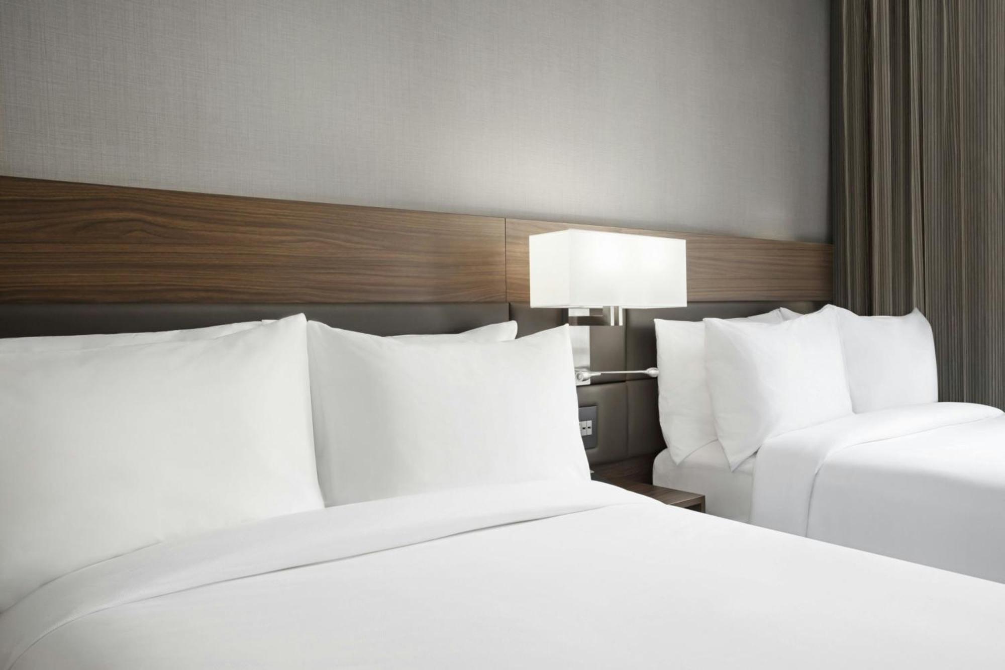 Ac Hotel By Marriott St. Louis Clayton Exterior foto